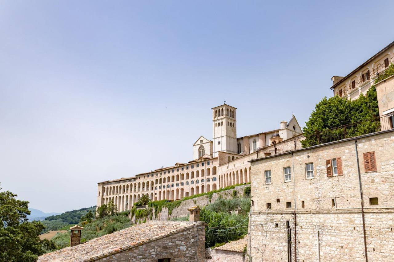 Rustic House, Con Patio E Giardino, Assisi Centro Villa Kültér fotó