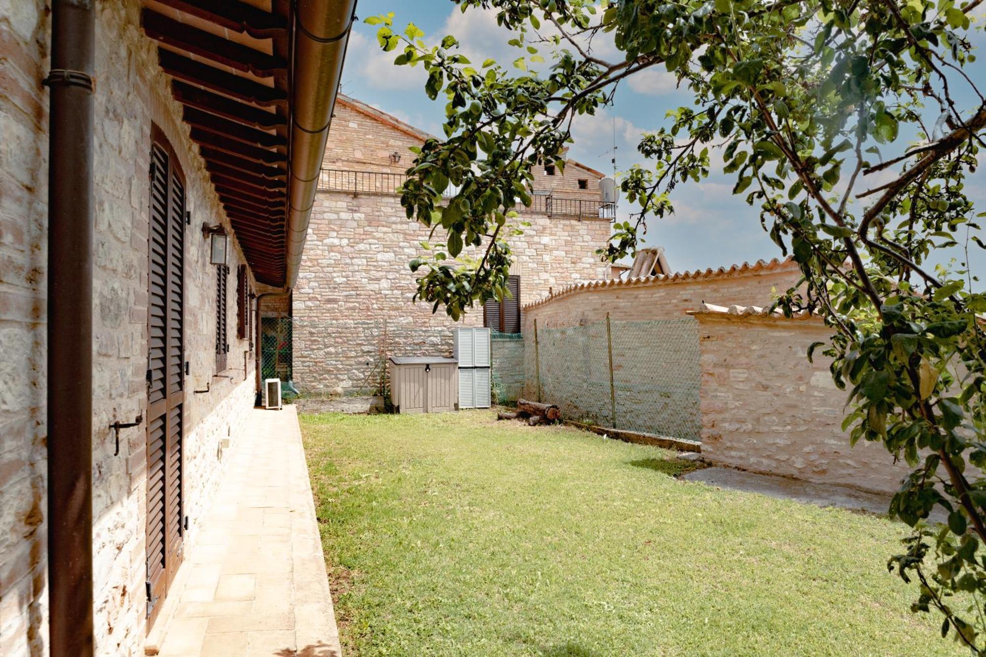 Rustic House, Con Patio E Giardino, Assisi Centro Villa Kültér fotó