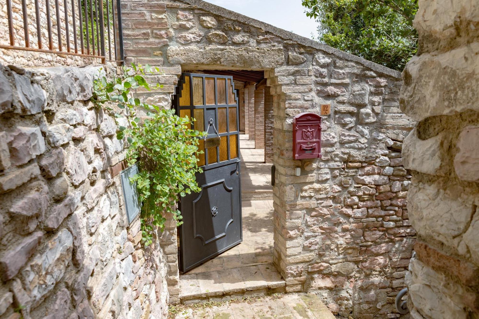 Rustic House, Con Patio E Giardino, Assisi Centro Villa Kültér fotó